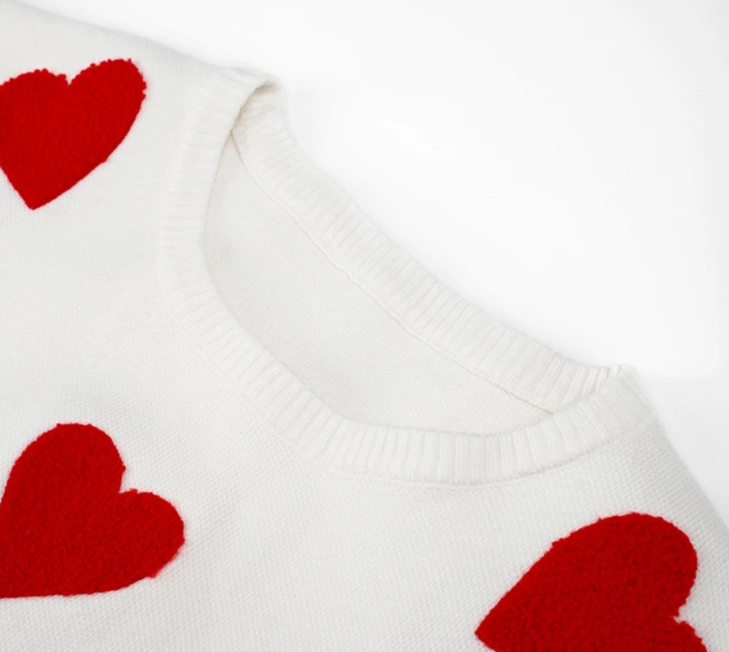 Tialda | Comfy Trui met hartprint