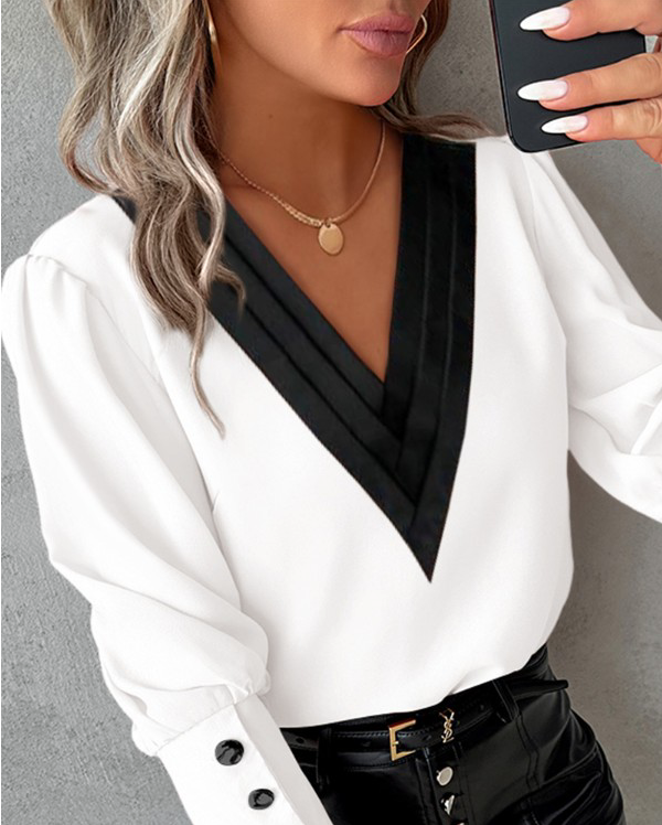 Donna Valentina™ | Blouse met Gigot-mouwen met knopen